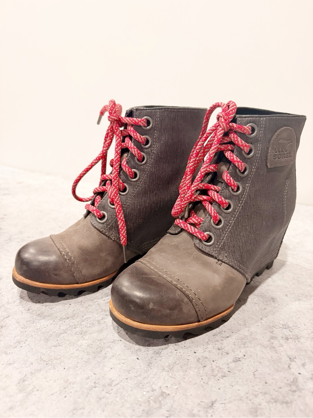 Sorel PDX 1964 Premium Joan
Arctic Waterproof Hidden Wedge Boots Grey Brown 6.5*